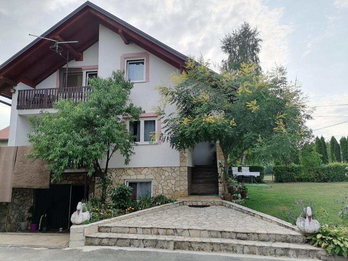 Apartament Apartman Jasmin Čatrnja Zewnętrze zdjęcie